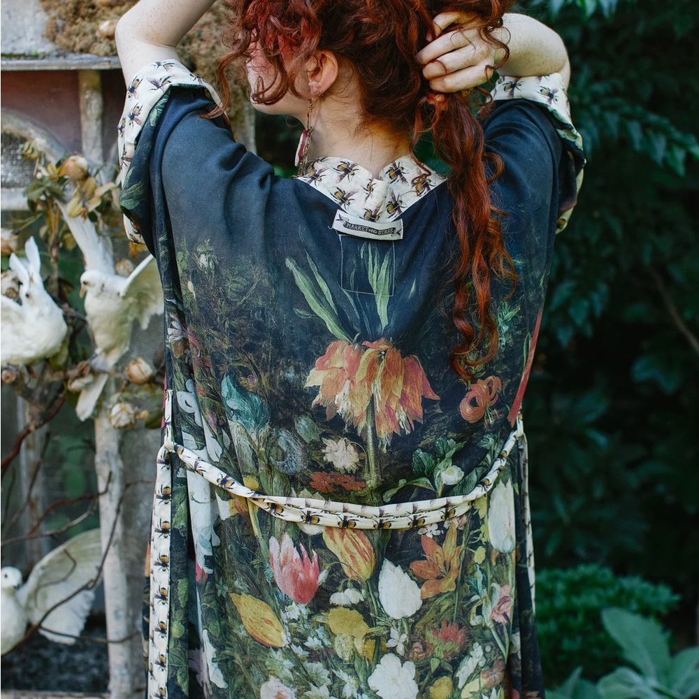 ⭐️Market of Stars⭐️ I Dream in Flowers Art Full L Beth Opera Duster Kimono Robe